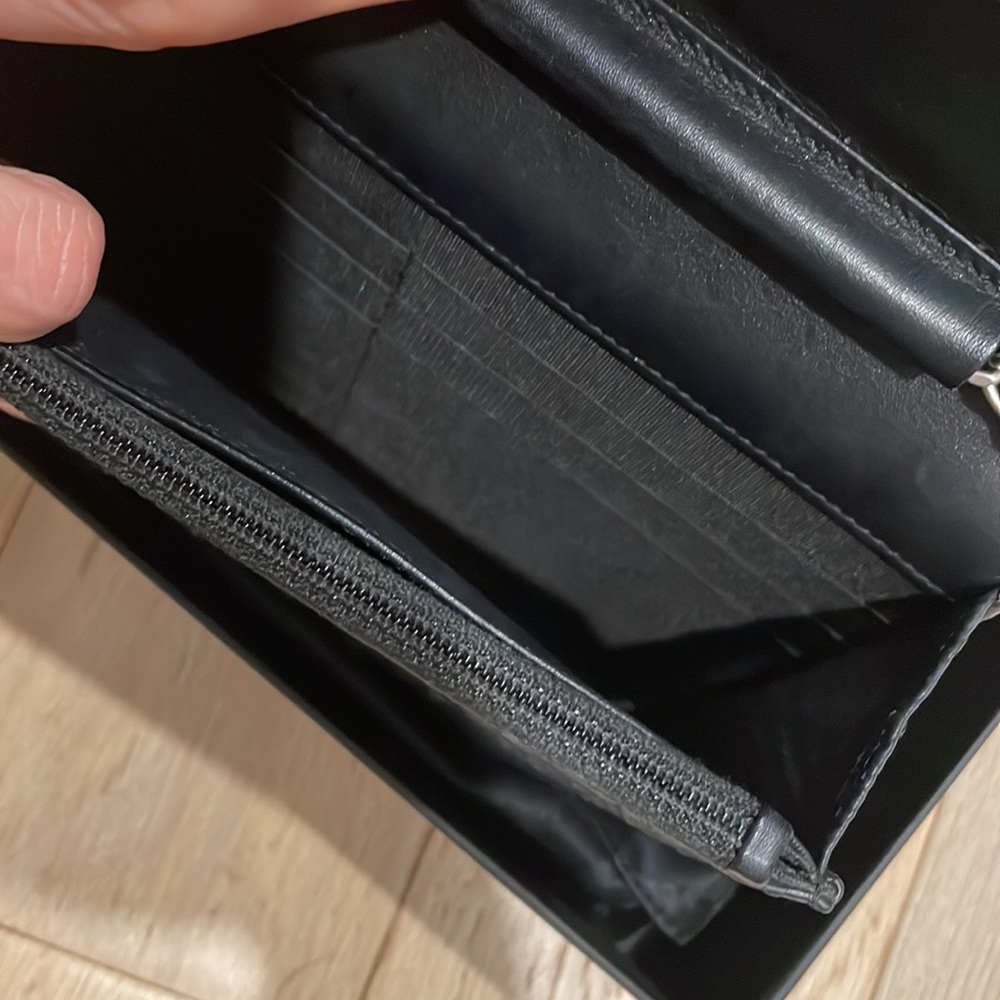 GUARANTEED AUTHENTIC Rare python matte black chanel boy wallet on a chain woc - Picture 7 of 12